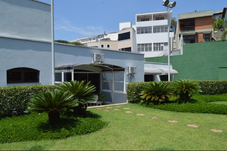 Casa à venda com 630m², 5 quartos e 6 vagasQuintal