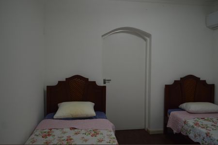 Casa à venda com 630m², 5 quartos e 6 vagasSuíte 3