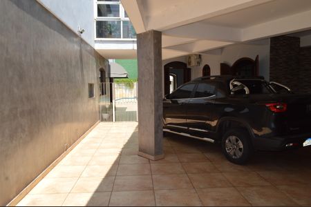 Casa à venda com 630m², 5 quartos e 6 vagasGaragem