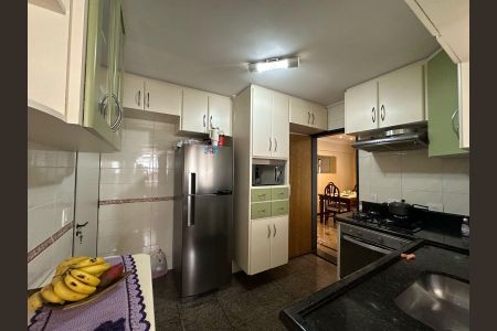 Apartamento à venda com 81m², 3 quartos e 2 vagas Apartamento à venda com 81m², 3 quartos e 2 vagasCozinha