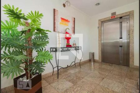 Apartamento à venda com 81m², 3 quartos e 2 vagas Apartamento à venda com 81m², 3 quartos e 2 vagasHall de entrada