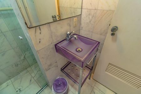 Apartamento à venda com 290m², 4 quartos e 4 vagasBanheiro do Quarto 3