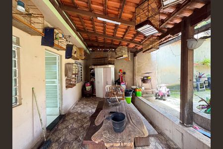 Casa à venda com 80m², 2 quartos e 2 vagas Casa à venda com 80m², 2 quartos e 2 vagasÁrea comum