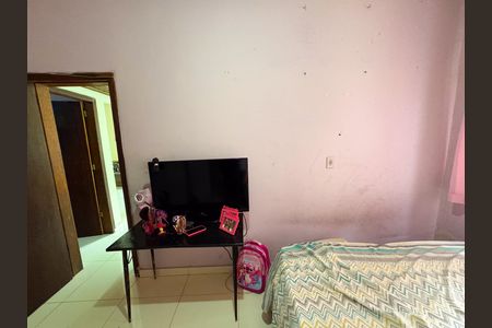 Casa à venda com 80m², 2 quartos e 2 vagas Casa à venda com 80m², 2 quartos e 2 vagasQuarto 2