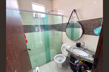 Casa à venda com 80m², 2 quartos e 2 vagas Casa à venda com 80m², 2 quartos e 2 vagasBanheiro Social