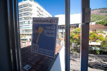 Apartamento à venda com 93m², 3 quartos e sem vaga Apartamento à venda com 93m², 3 quartos e sem vagaPlaca