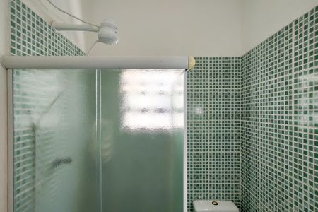 Casa de condomínio para alugar com 85m², 2 quartos e 2 vagasBanheiro da Suíte
