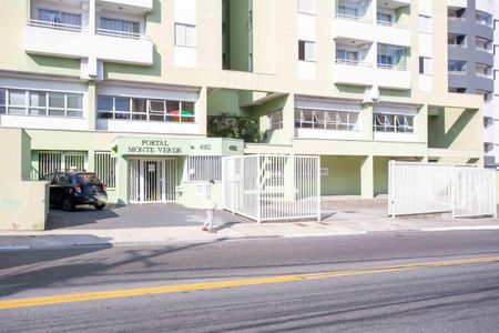 Apartamento à venda com 52m², 2 quartos e 1 vagaFachada e portaria
