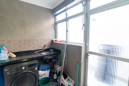 Casa à venda com 130m², 3 quartos e 4 vagas Casa à venda com 130m², 3 quartos e 4 vagasLavanderia