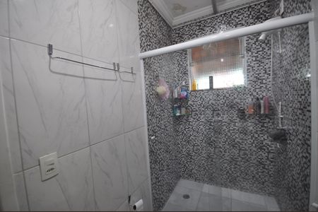 Casa à venda com 280m², 3 quartos e 1 vagaBanheiro da Suíte 2