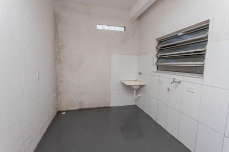 Casa para alugar com 30m², 1 quarto e sem vagaÁrea de serviço
