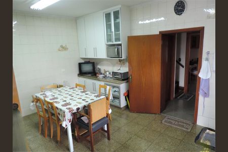 Casa à venda com 530m², 4 quartos e 10 vagas