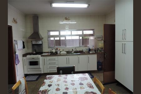 Casa à venda com 530m², 4 quartos e 10 vagas