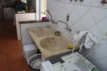 Casa à venda com 382m², 4 quartos e 6 vagasÁrea de Serviço