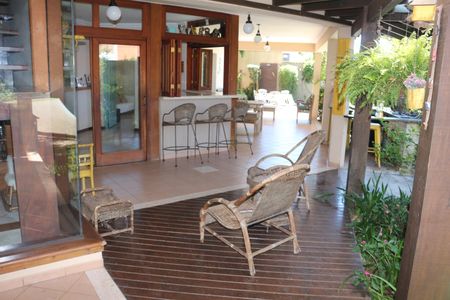 Casa à venda com 382m², 4 quartos e 6 vagasQuintal