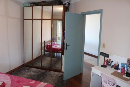 Casa à venda com 382m², 4 quartos e 6 vagasQuarto 1