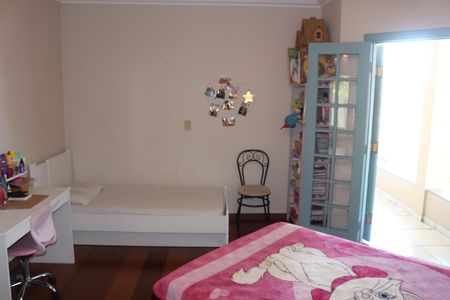 Casa à venda com 382m², 4 quartos e 6 vagasQuarto 1