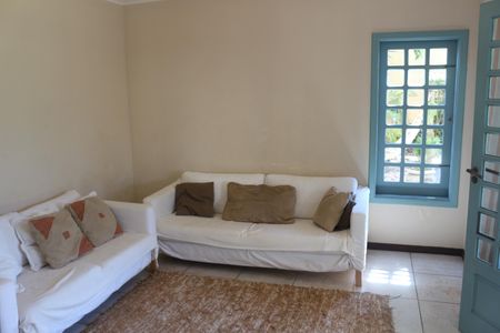 Casa à venda com 382m², 4 quartos e 6 vagasSala de TV