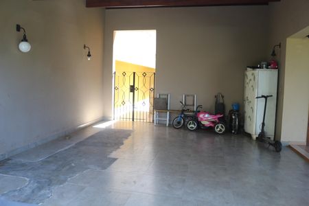 Casa à venda com 382m², 4 quartos e 6 vagasGaragem