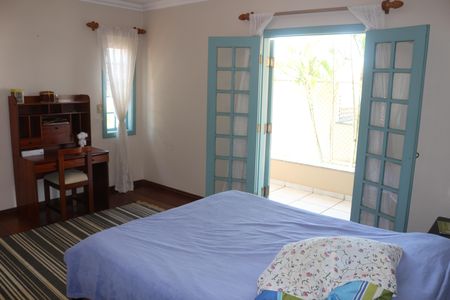 Casa à venda com 382m², 4 quartos e 6 vagasSuíte 1