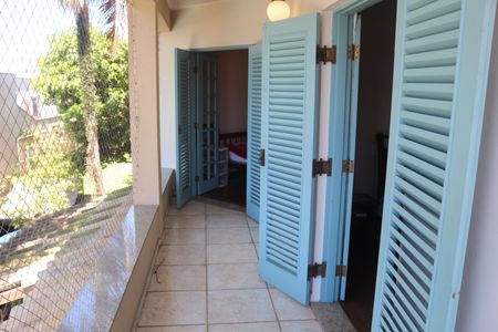 Casa à venda com 382m², 4 quartos e 6 vagasVaranda