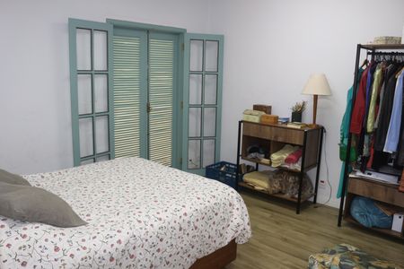 Casa à venda com 382m², 4 quartos e 6 vagasSuíte 2