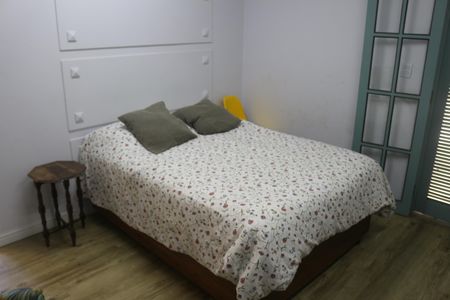 Casa à venda com 382m², 4 quartos e 6 vagasSuíte 2