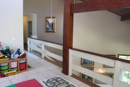 Casa à venda com 382m², 4 quartos e 6 vagasEscritório