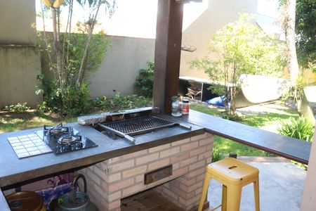 Casa à venda com 382m², 4 quartos e 6 vagasChurrasqueira