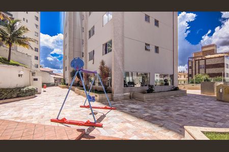 Apartamento à venda com 108m², 3 quartos e 2 vagasÁrea comum - Playground