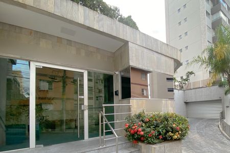 Apartamento à venda com 108m², 3 quartos e 2 vagasFachada