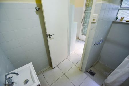 Casa de condomínio à venda com 79m², 2 quartos e 1 vagaBanheiro