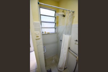 Casa de condomínio à venda com 79m², 2 quartos e 1 vagaBanheiro