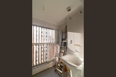 Apartamento à venda com 74m², 2 quartos e 1 vagaÁrea de Serviço