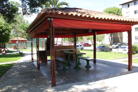 Apartamento para alugar com 49m², 2 quartos e 1 vagaÁrea comum - Churrasqueira