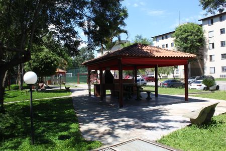 Apartamento para alugar com 49m², 2 quartos e 1 vagaÁrea comum - Churrasqueira
