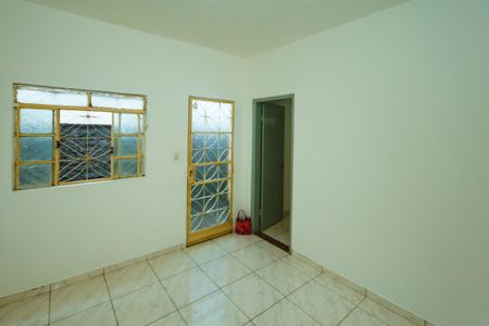 Casa para alugar com 2 quartos, 80m² em Guarani, Belo Horizonte