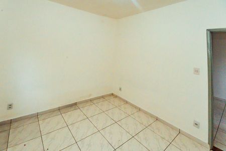 Casa para alugar com 2 quartos, 80m² em Guarani, Belo Horizonte