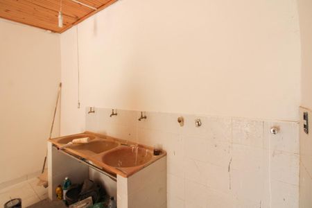 Casa para alugar com 80m², 2 quartos e sem vagaÁrea de Serviço