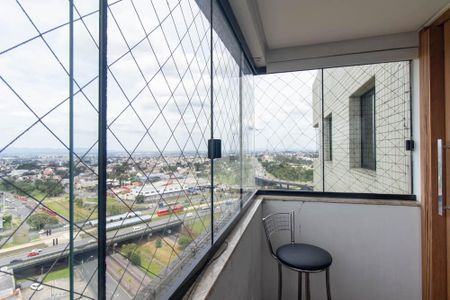 Apartamento para alugar com 105m², 3 quartos e 1 vaga Apartamento para alugar com 105m², 3 quartos e 1 vagaVaranda da Sala