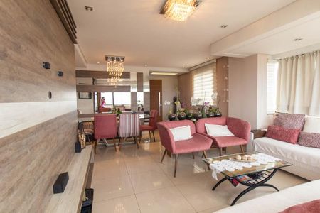 Apartamento para alugar com 105m², 3 quartos e 1 vaga Apartamento para alugar com 105m², 3 quartos e 1 vagaSala