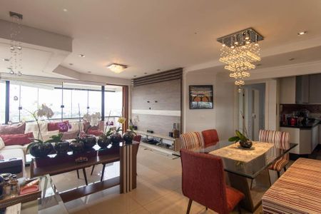 Apartamento para alugar com 105m², 3 quartos e 1 vaga Apartamento para alugar com 105m², 3 quartos e 1 vagaSala