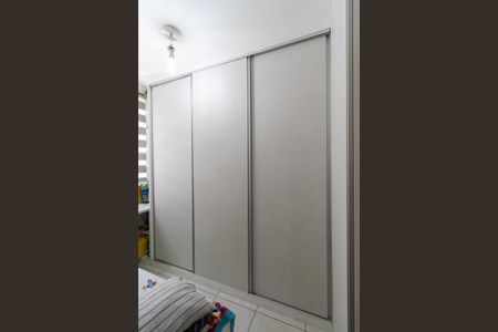 Apartamento à venda com 140m², 4 quartos e 1 vagaQuarto 2