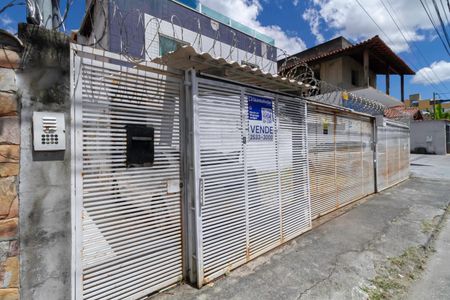 Apartamento à venda com 140m², 4 quartos e 1 vagaFachada