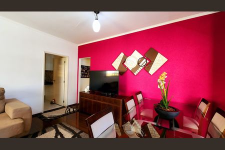 Casa para alugar com 224m², 3 quartos e 3 vagas Casa para alugar com 224m², 3 quartos e 3 vagasSala