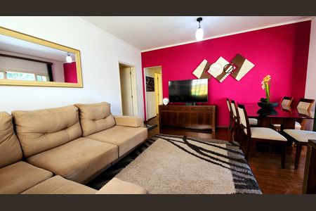 Casa para alugar com 224m², 3 quartos e 3 vagas Casa para alugar com 224m², 3 quartos e 3 vagasSala