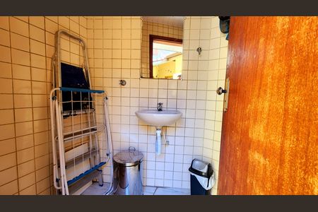 Casa para alugar com 224m², 3 quartos e 3 vagas Casa para alugar com 224m², 3 quartos e 3 vagasBanheiro Externo