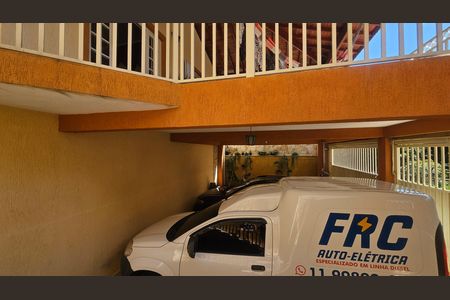 Casa para alugar com 224m², 3 quartos e 3 vagas Casa para alugar com 224m², 3 quartos e 3 vagasGaragem