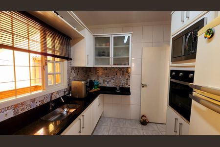 Casa para alugar com 224m², 3 quartos e 3 vagas Casa para alugar com 224m², 3 quartos e 3 vagasCozinha