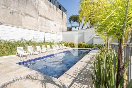 Apartamento para alugar com 34m², 2 quartos e sem vagaÁrea comum - Piscina